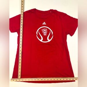 North Carolina University tshirt - children’s size L